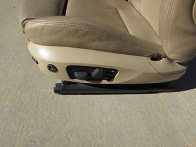 BMW Front Sport Seats Electric w/ Memory (Pair) 52107135539 E90 E91 E84 323i 325i 328i 330i 335 X17